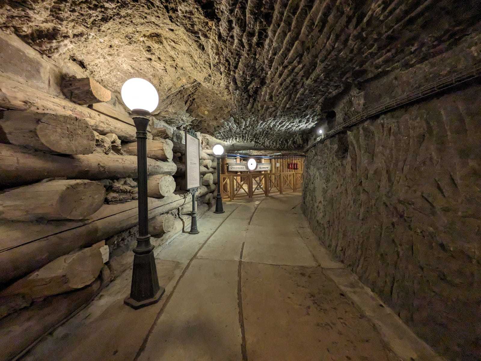 SKARBY MAŁOPOLSKI -KRAKÓW- WIELICZKA -AUSCHWITZ BIRKRENAU - 